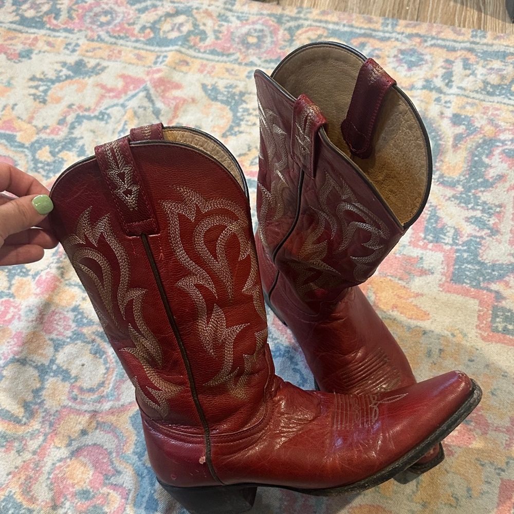 SHYANNE Women’s Red Leather Cowboy Boots